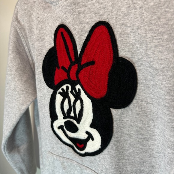 Disney‎ Hoodie Minnie Mouse Pullover Sweatshirt Crochet Patch Face Graphic Small - Picture 3 of 7